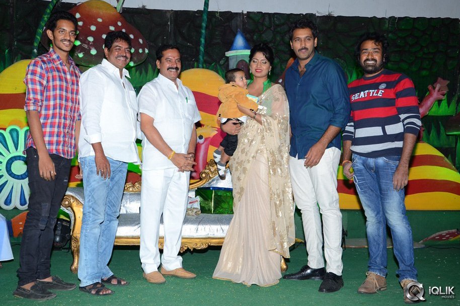 Ajay-Son-Dheeran-1st-Birthday-Celebrations-2014